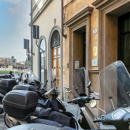 Aparthotel Numa Palazzo Moro *